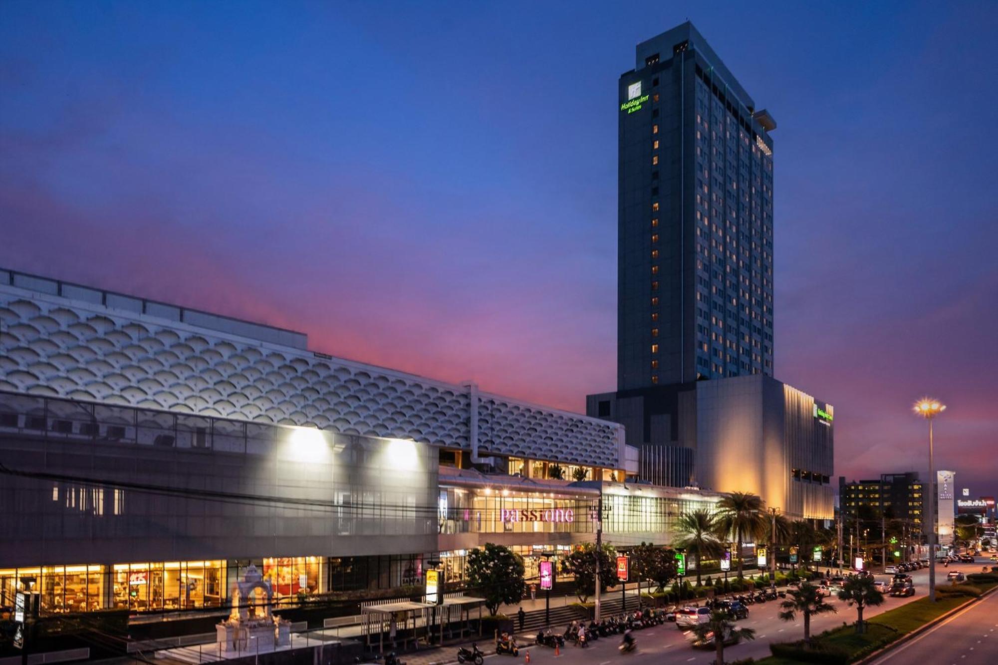 Holiday Inn & Suites Rayong City Centre By Ihg Екстер'єр фото