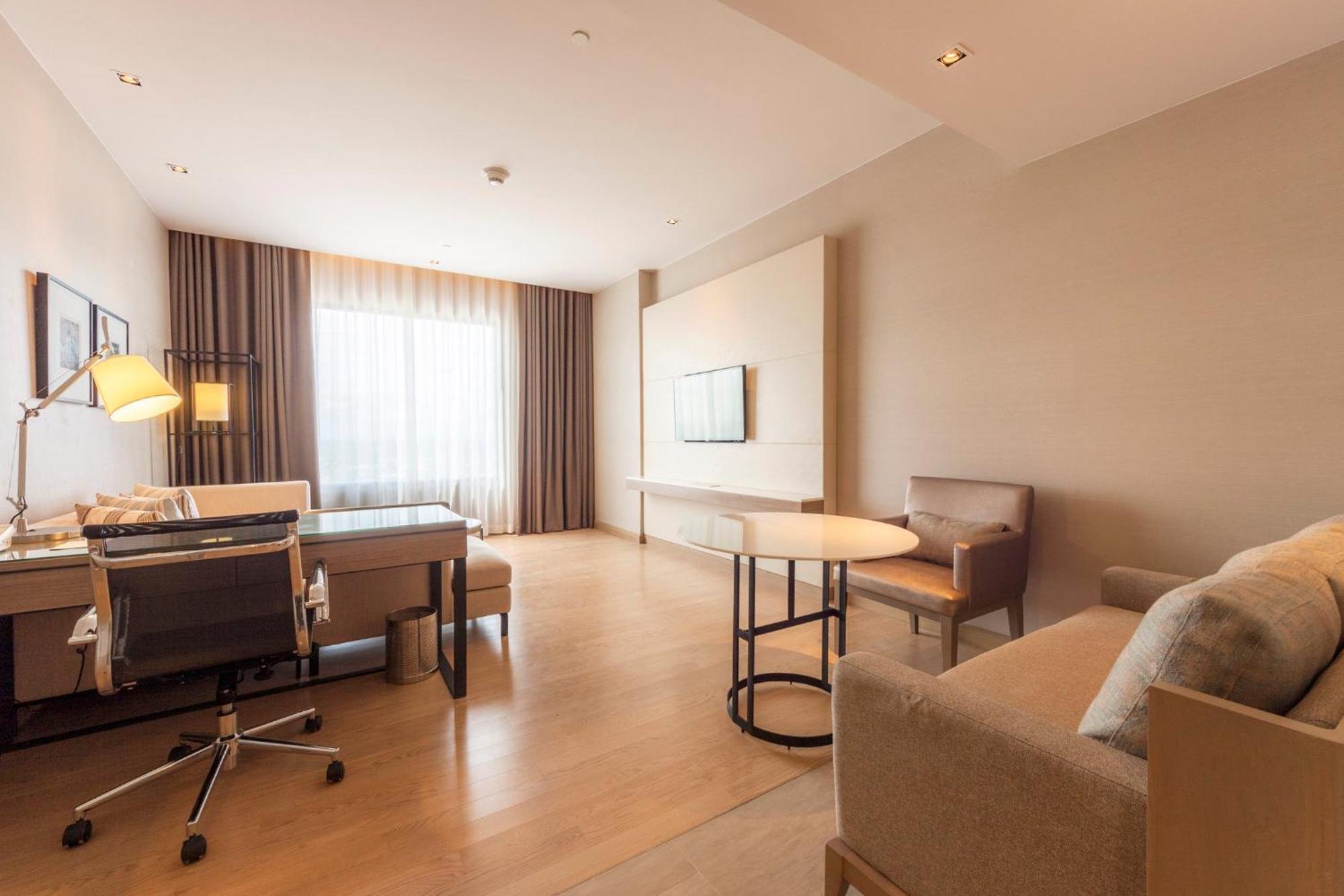 Holiday Inn & Suites Rayong City Centre By Ihg Екстер'єр фото
