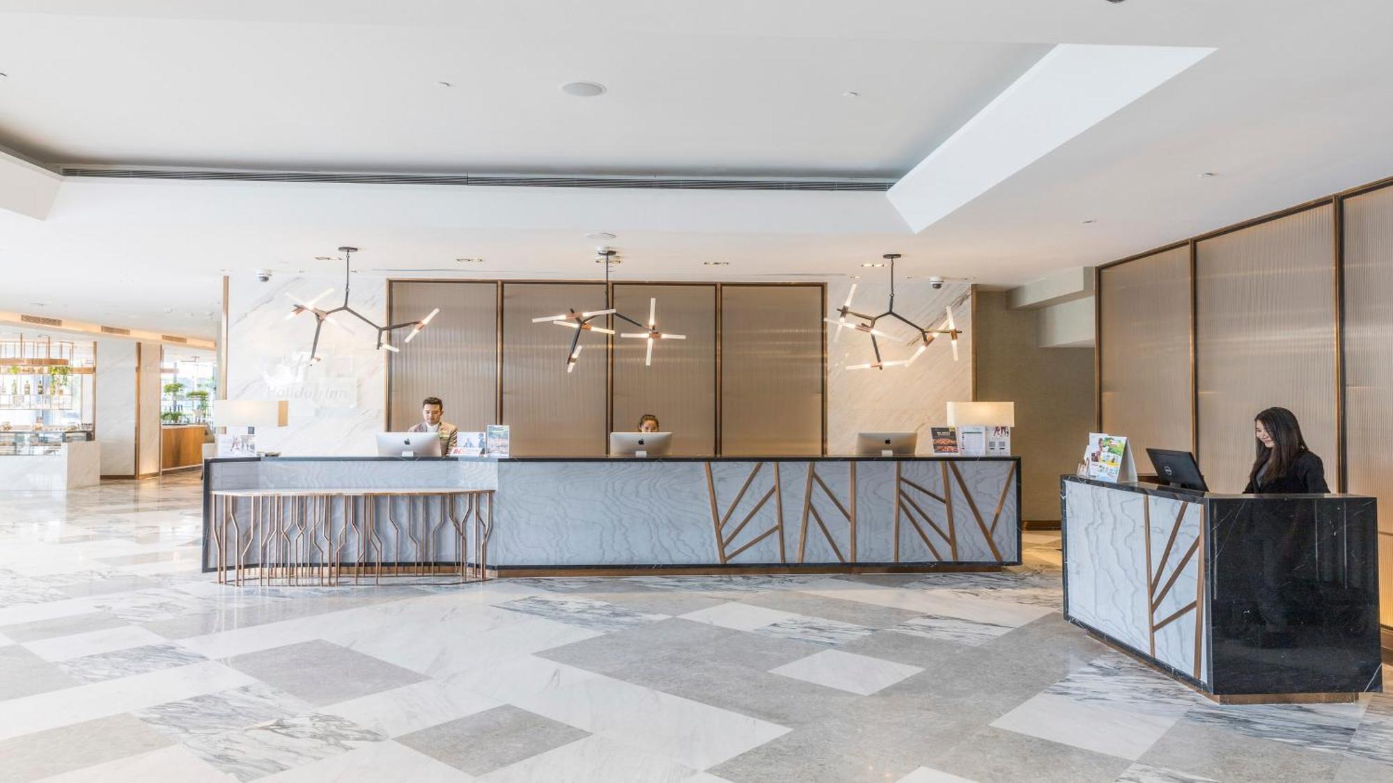 Holiday Inn & Suites Rayong City Centre By Ihg Екстер'єр фото