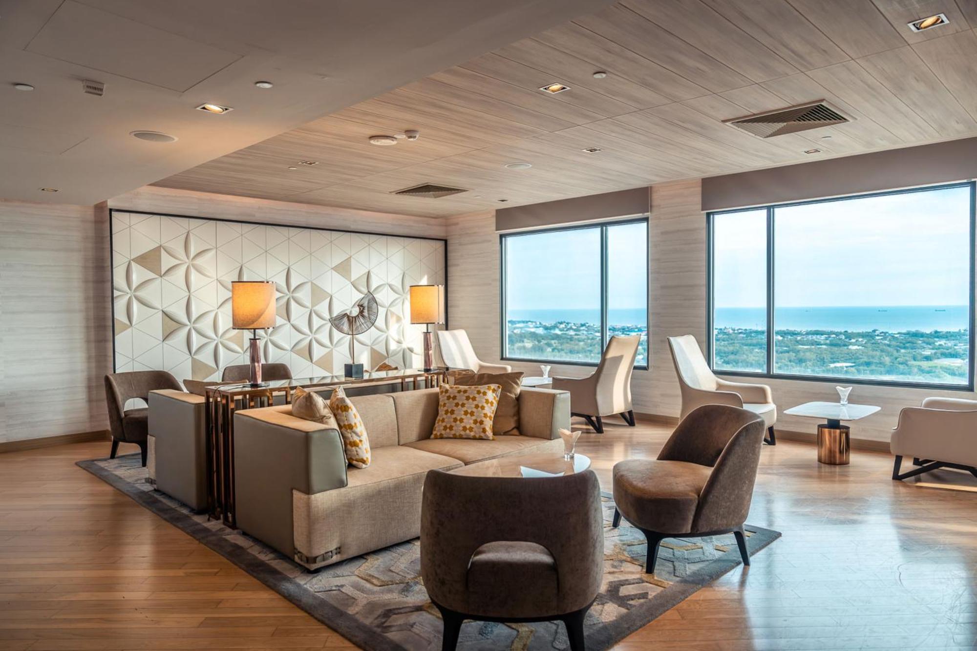 Holiday Inn & Suites Rayong City Centre By Ihg Екстер'єр фото