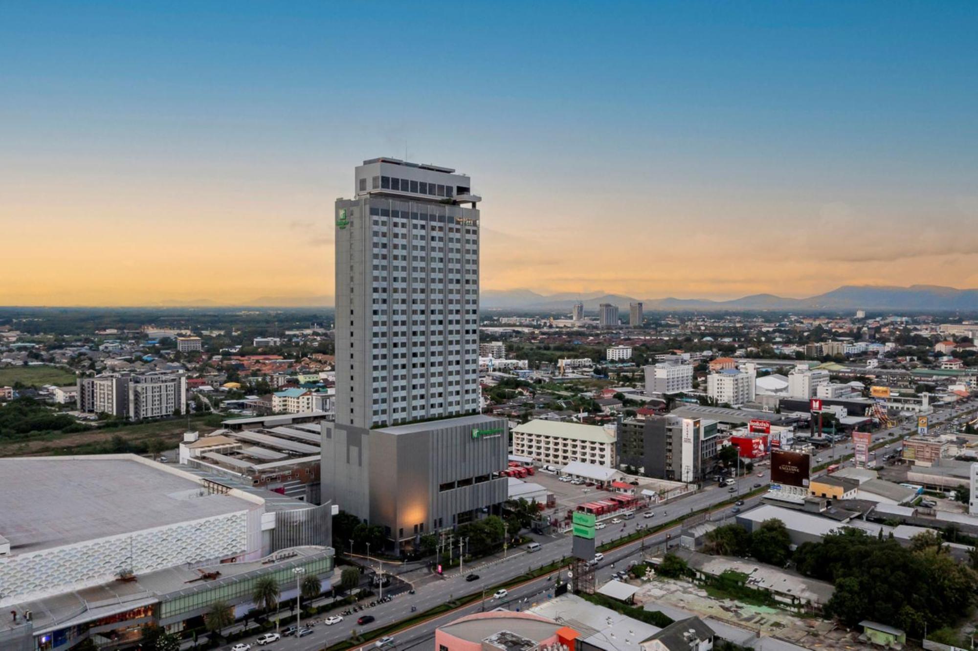 Holiday Inn & Suites Rayong City Centre By Ihg Екстер'єр фото