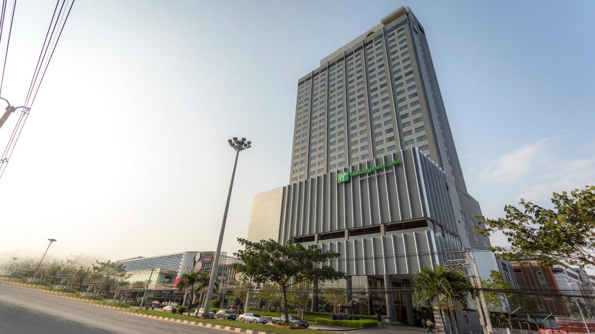 Holiday Inn & Suites Rayong City Centre By Ihg Екстер'єр фото