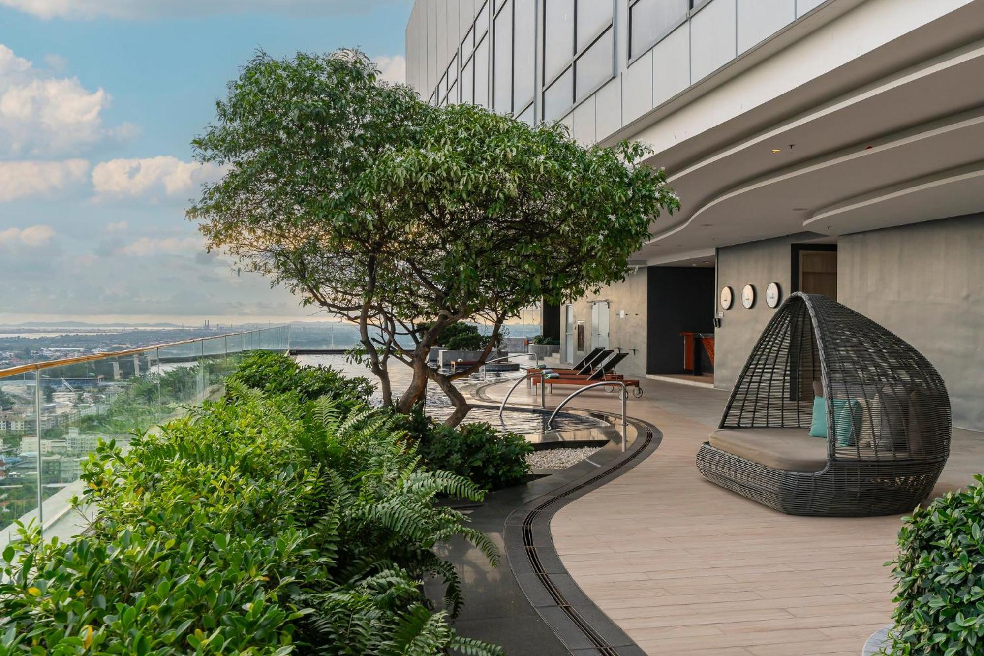 Holiday Inn & Suites Rayong City Centre By Ihg Екстер'єр фото