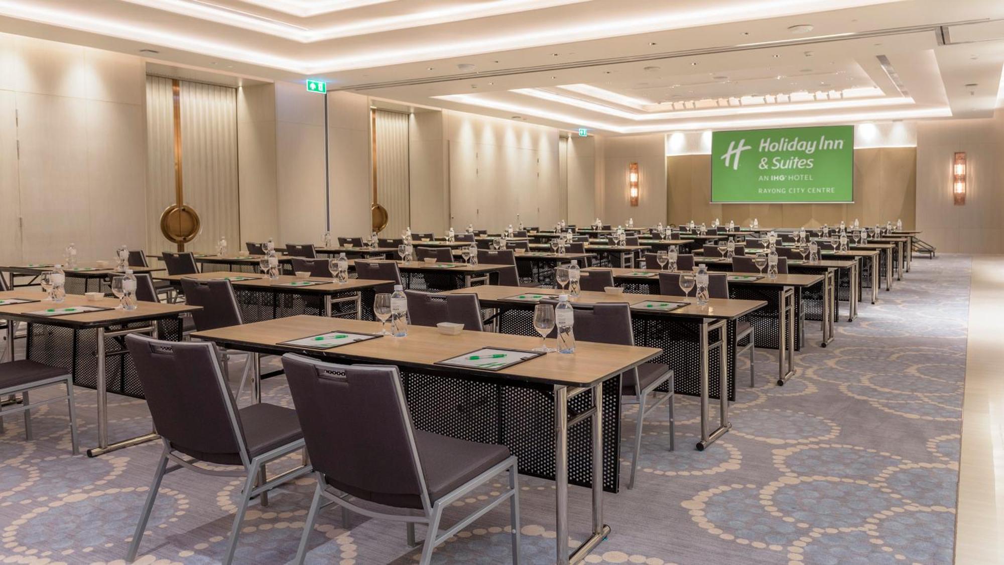 Holiday Inn & Suites Rayong City Centre By Ihg Екстер'єр фото